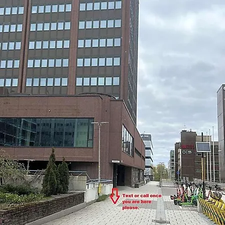 Office House Services 670 * هلسنكي