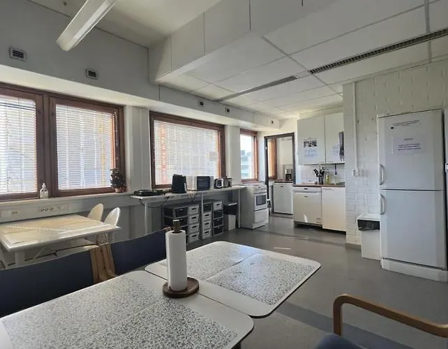 Office House Services 670 Helsinki