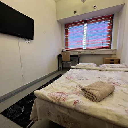Office House Services 670 호스텔 *